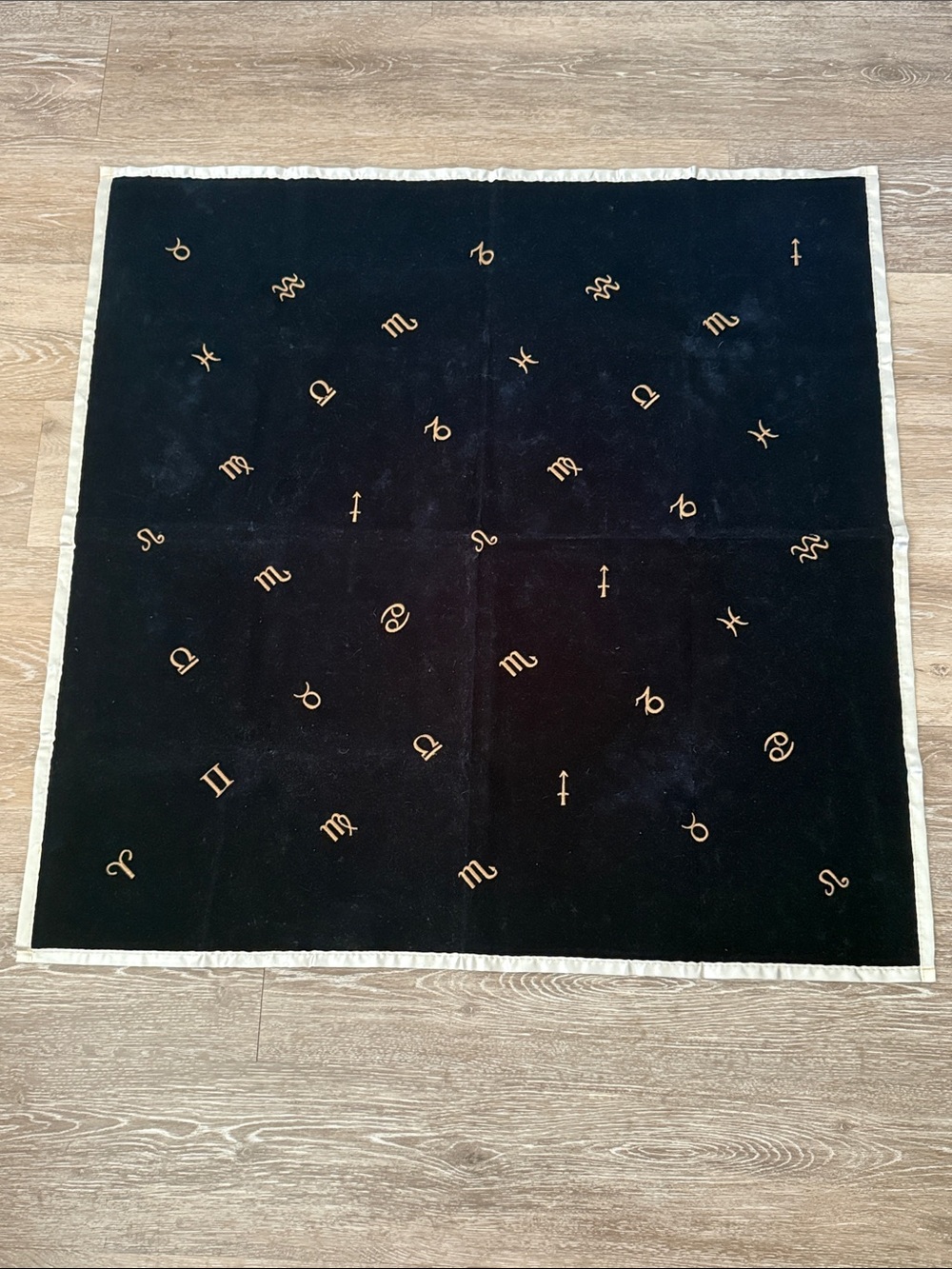 Large 32x32 Llewellyn Astrology Velvet Tarot Cloth Embroidered Altar Mat